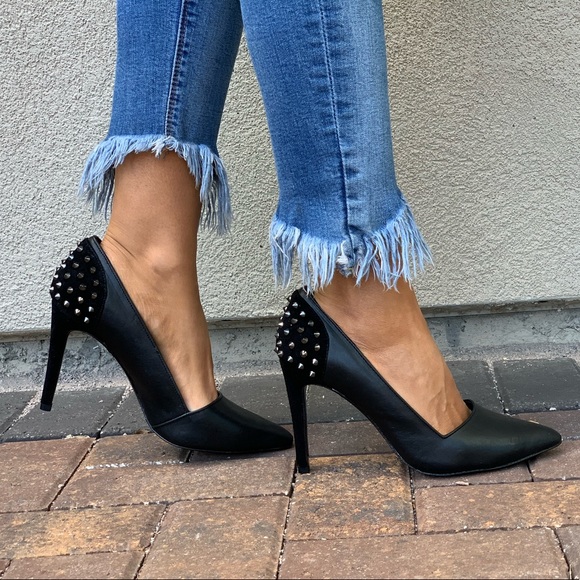 Alice + Olivia Shoes - Black Leather Spike Heel Pointy Toe Stiletto Pumps